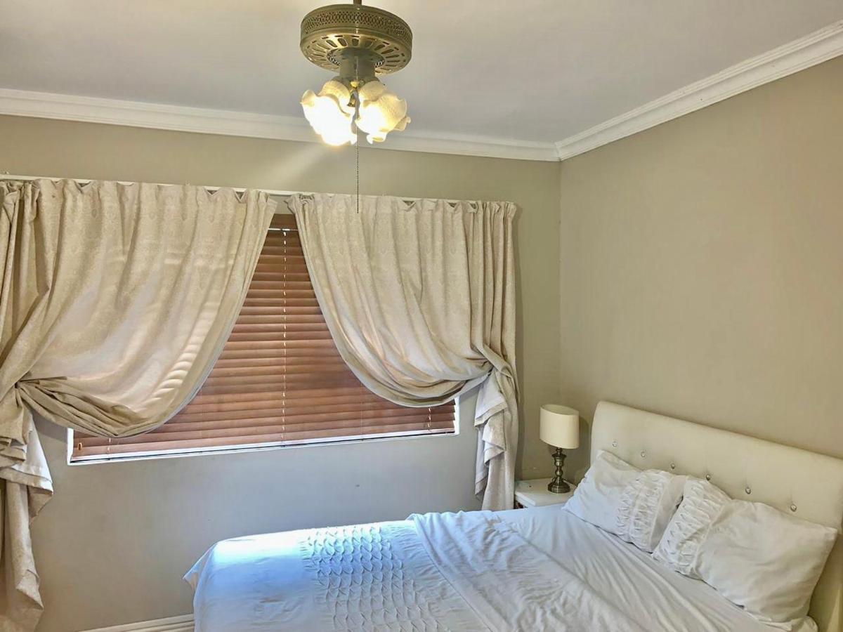 Beautiful Apartment In Century City 케이프타운 외부 사진